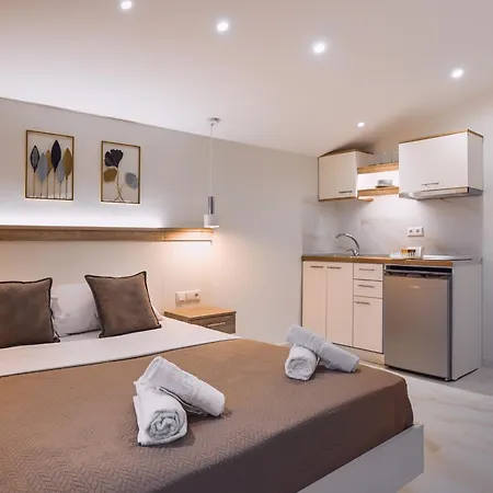 Aparthotel Coral 3*