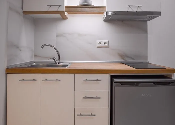 Hotel de apartamente Coral Neoi Poroi